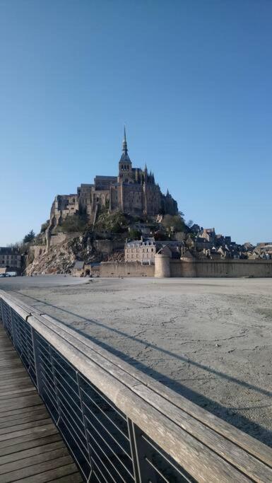 Maison Familiale A 10 Min Du Mont Saint Michel ปงตอร์ซง ภายนอก รูปภาพ