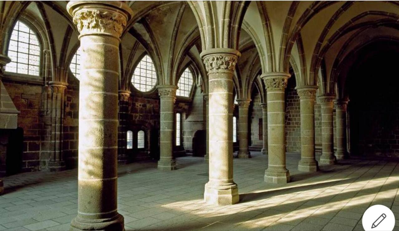 Maison Familiale A 10 Min Du Mont Saint Michel ปงตอร์ซง ภายนอก รูปภาพ